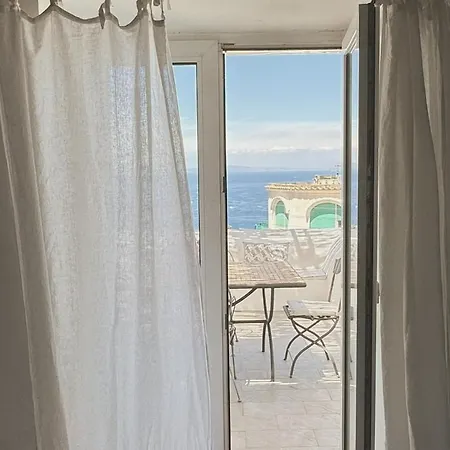 Casa La Terrazza Island *